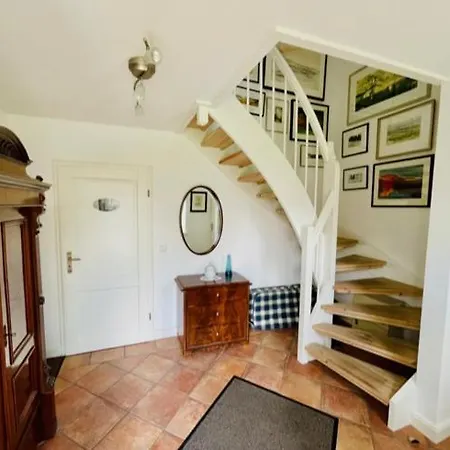 Appartement Gaestehaus Zum Krug Husum (Schleswig-Holstein)